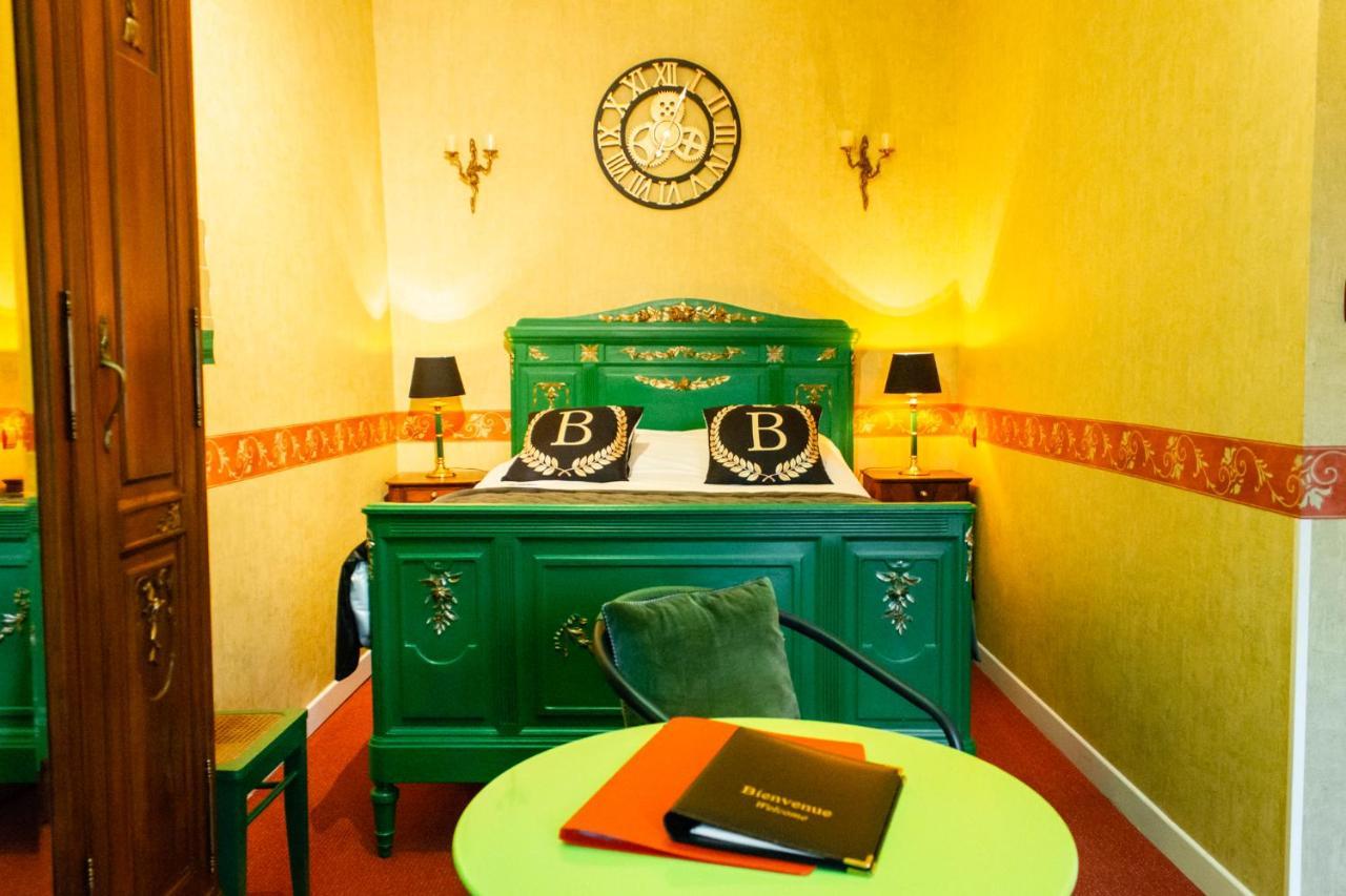 Hotel Le Baron Crémieu Εξωτερικό φωτογραφία