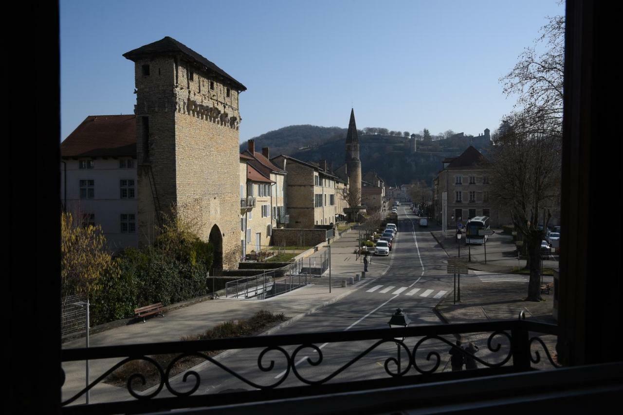 Hotel Le Baron Crémieu Εξωτερικό φωτογραφία